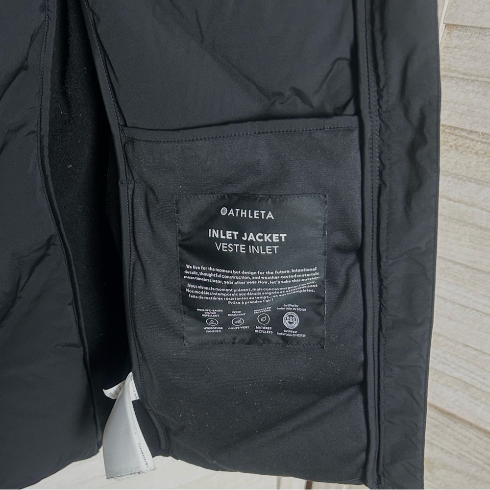 Athleta Inlet Jacket Quilted Down with Hood. Size Small - Picture 7 of 13